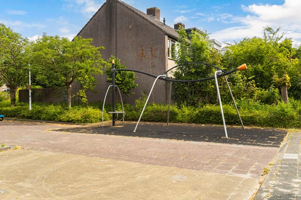 Medium property photo - Domela Nieuwenhuisstraat 14, 3354 AE Papendrecht